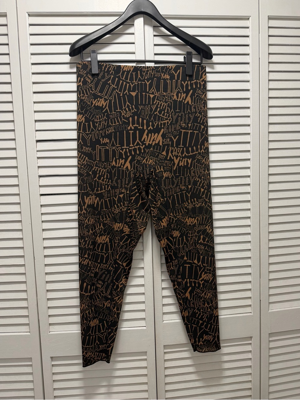 YITTY Black Leggings with Bronze Logo Print - Picture 2 of 10